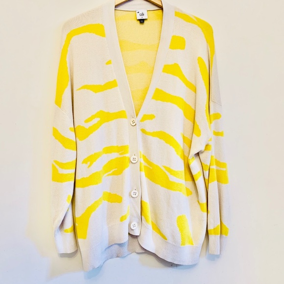 CAbi Roar Cardigan Size Medium - Picture 8 of 16